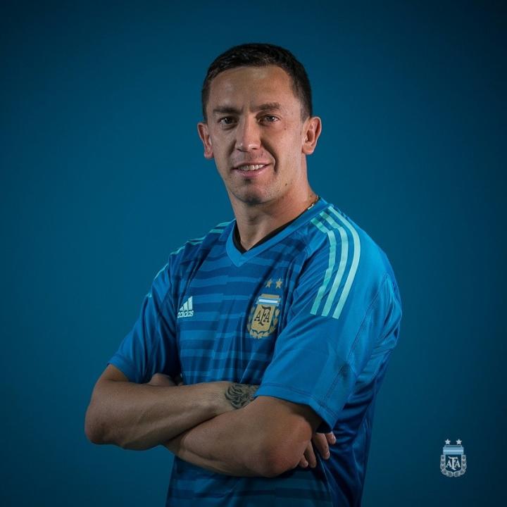 开云首页入口里程碑夜！皇家社会官宣签约；NBA总决赛清晨刷纪录；媒体盛赞；球探报告显示潜力的简单介绍