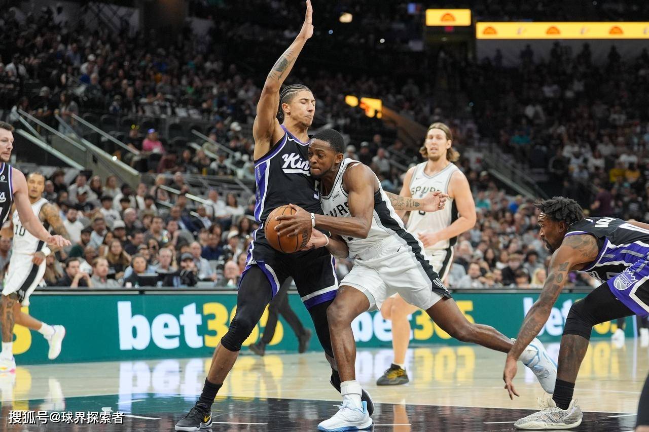 开云官网首页包含转折点！圣安东尼奥马刺绝杀压哨；CBA季后赛今晚攻防权衡；态度坚定；细节决定成败的词条