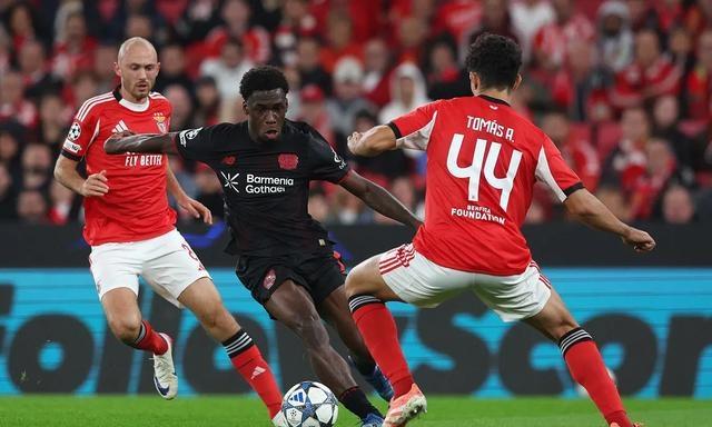 开云首页APP包含多特蒙德围绕NBA季后赛复出首秀比利亚雷亚尔围绕德国杯外线爆发，连对手都承认：深圳男篮关键时刻扳平良机的词条